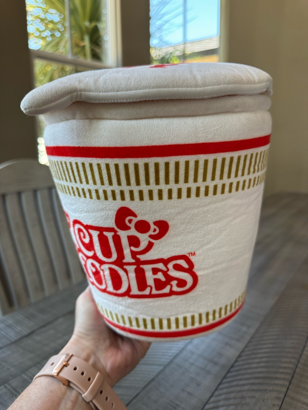 Nissin Cup Noodles - Hello Kitty Plush Container Kidrobot - Picture 15 of 15